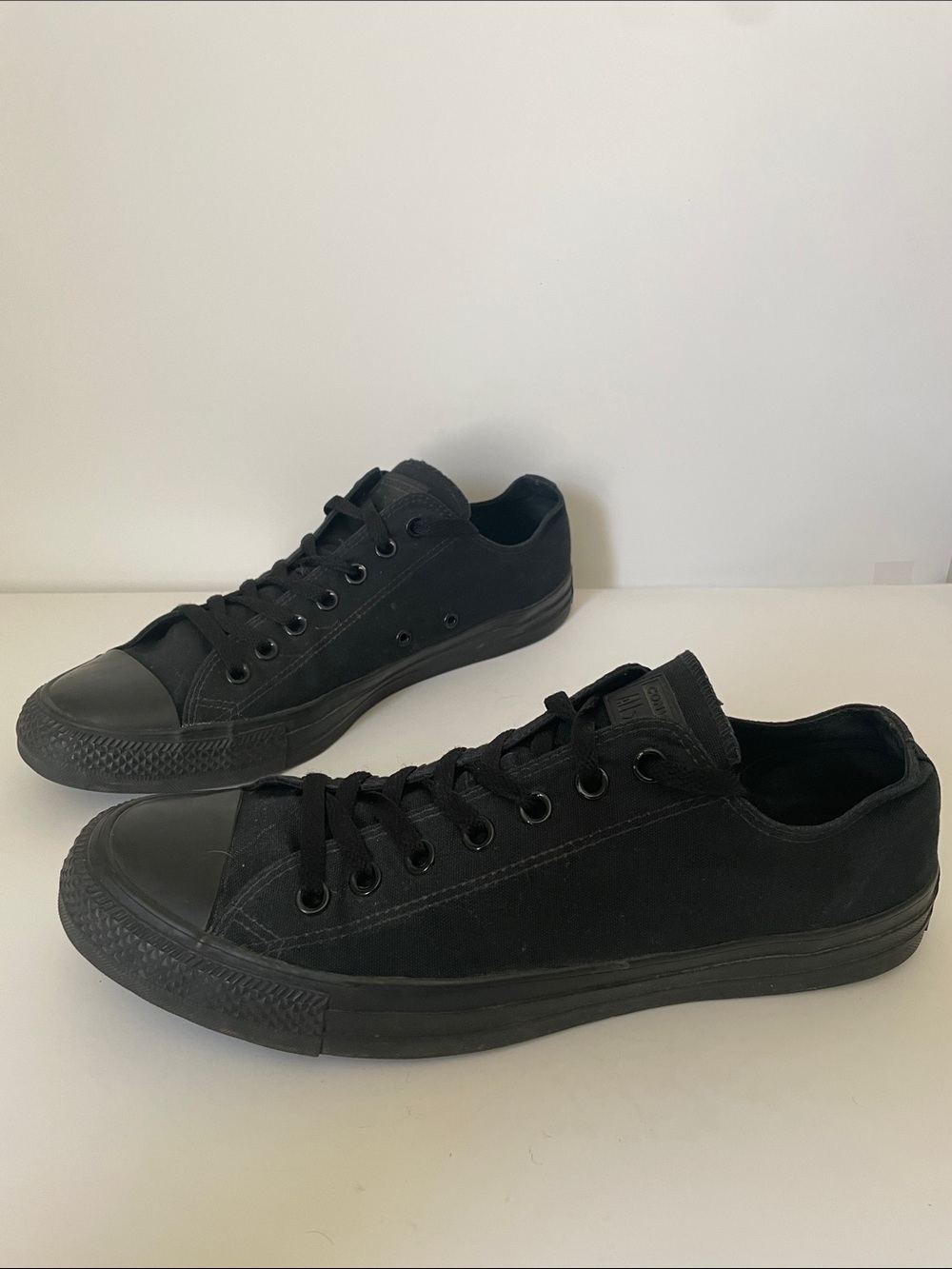 Converse Chuck Taylor All Star Ox Triple Black Sneakers Men’s 12 Women’s 14